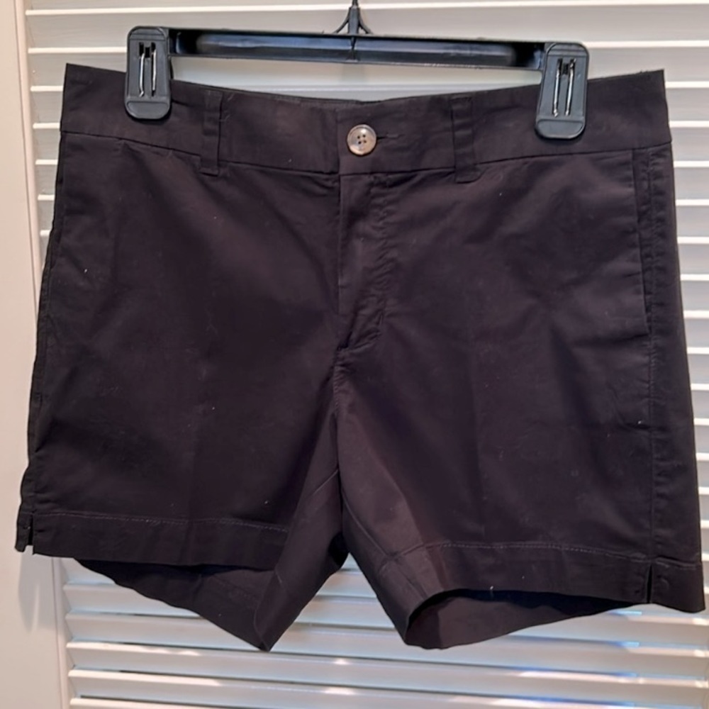 Black Everyday Shorts Pockets 4” Inseam Size 6
